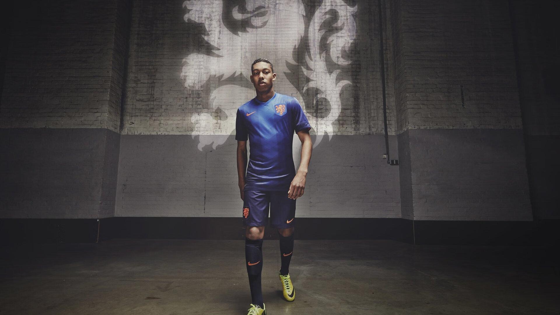 古斯托一线队首球引爆斯坦福桥 科尔威尔狂喜,难以置信,我的兄弟!