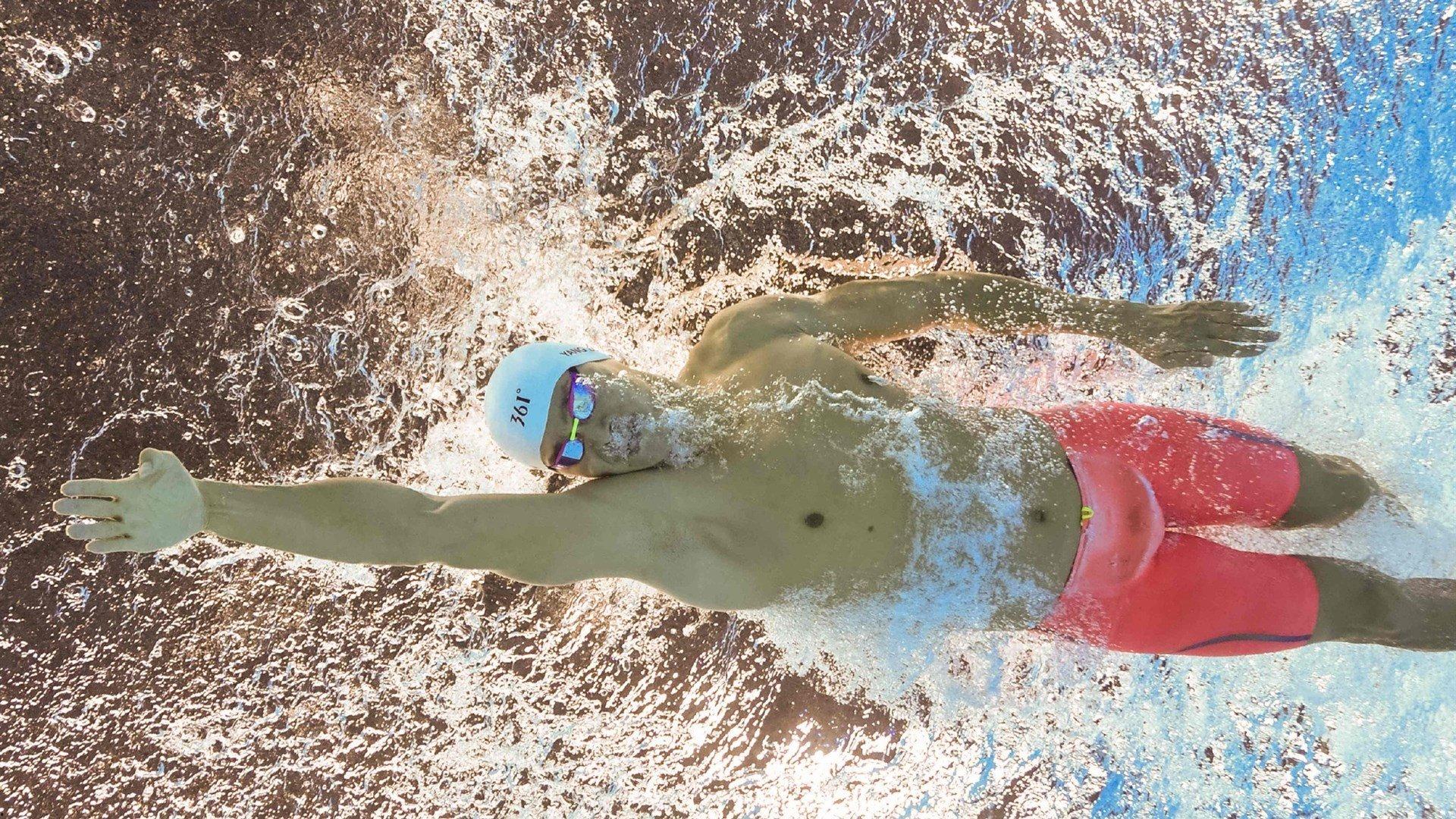 德罗闪耀诺坎普，巴萨一线队首秀圆梦，称其为独一无二的时刻与长久目标